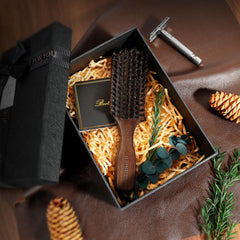 GAINWELL stiff bristles action demonstrates scalp exfoliation and even oil distribution.
