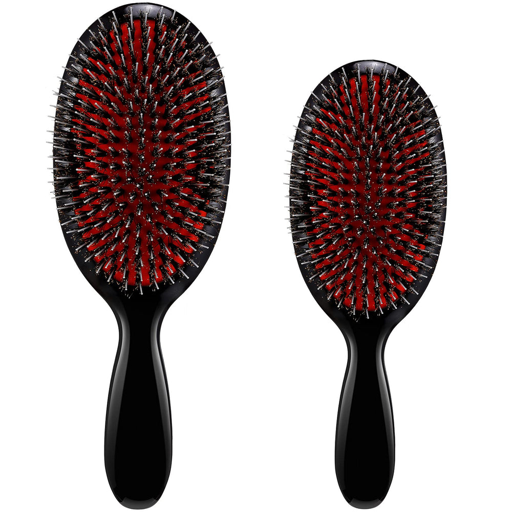 Geiserailie hair brush two-pieces-collection demonstrates a versatile dual-pack for daily smoothing.