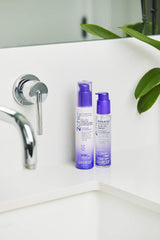 GIOVANNI 2chic hair-detangling-action close-up shows improved manageability.