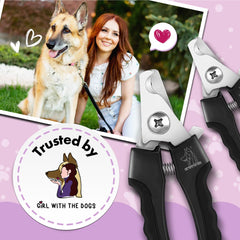 Girl With The Dogs clippers with protective guard for safe overcut prevention