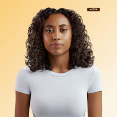 Gisou Honey Infused Leave-In Conditioner honey close-up highlighting natural nourishment.