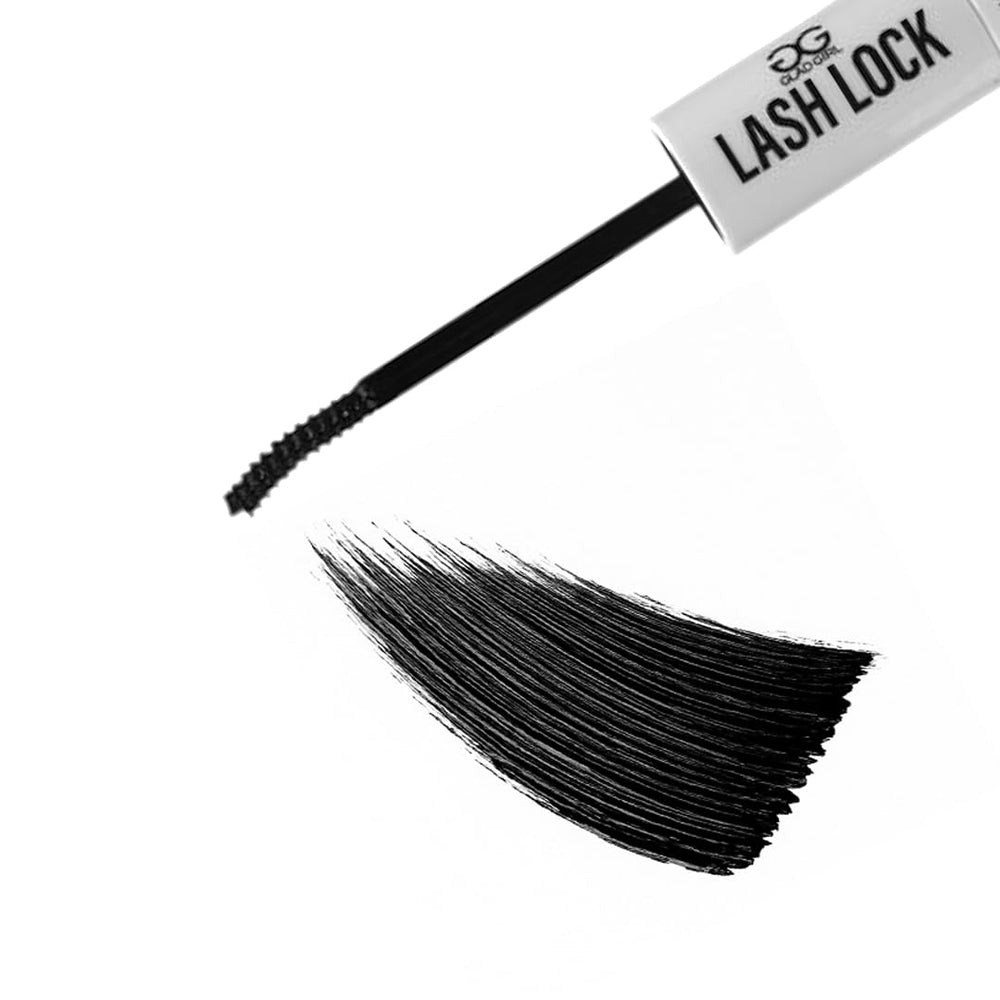 GladGirl Lash Lock Bond & Seal bond-application demonstrates precise cluster anchoring for long wear.