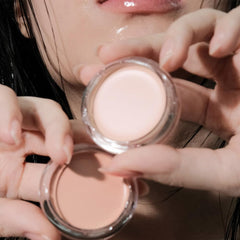 Glow not dry concealer pink-top for blemish coverage under bright lighting
