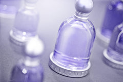 Halloween j del pozo edt cap closeup showing elegant floral notes.