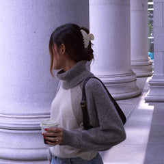 Hana Mia non-slip hair clip designed for thick hair with a strong, slip-resistant grip