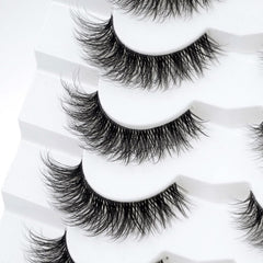 Happy Heartbeat 3D Clear Band Lashes wispy flares create subtle glam all day.