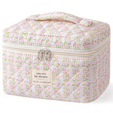 HBselect large quilted makeup bag with spacious interior for cosmetics on the go.