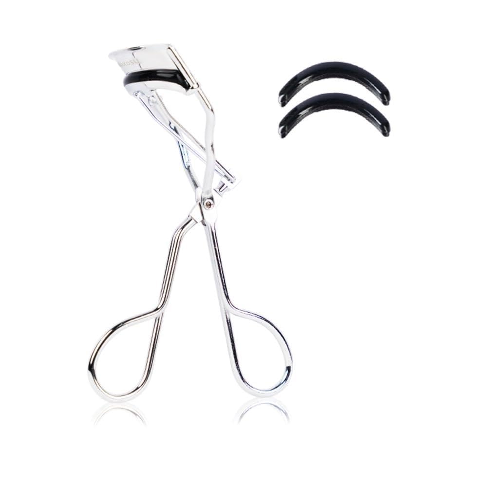 Hotosu eyelash curler close-up reveals ergonomic handle for comfortable curling