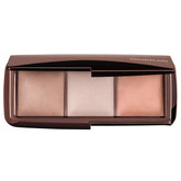 Hourglass Ambient Lighting Palette compact demonstrates a soft, even glow.