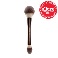 Hourglass Veil Powder brush, rounded end for all-over application and seamless coverage.