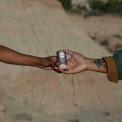Baking soda content boosts odor absorption for a fresh feel