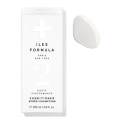 ILES FORMULA conditioner bottle for dry hair delivers weightless moisture and silky softness.
