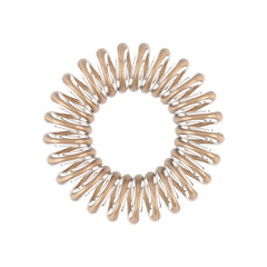 invisibobble Original Time to Shine Bronze Me Pretty ponytail-wear demonstrates comfortable all-day grip