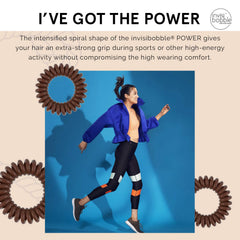 invisibobble Power Traceless Pretzel Brown wet-hair removal shows easy removal from damp hair