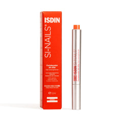 ISDIN Si-Nails bottle closeup shows fast-absorbing serum for stronger nails.