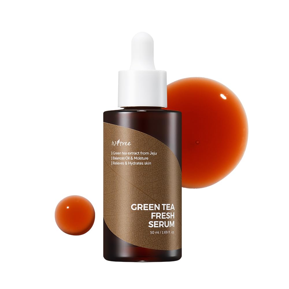 IsNTREE Green Tea Fresh Serum packaging close-up signals premium, travel-friendly design.