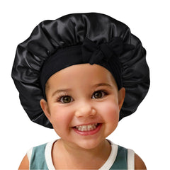 Isshin Beauty kids satin bonnet elastic band close-up highlighting comfortable secure fit.