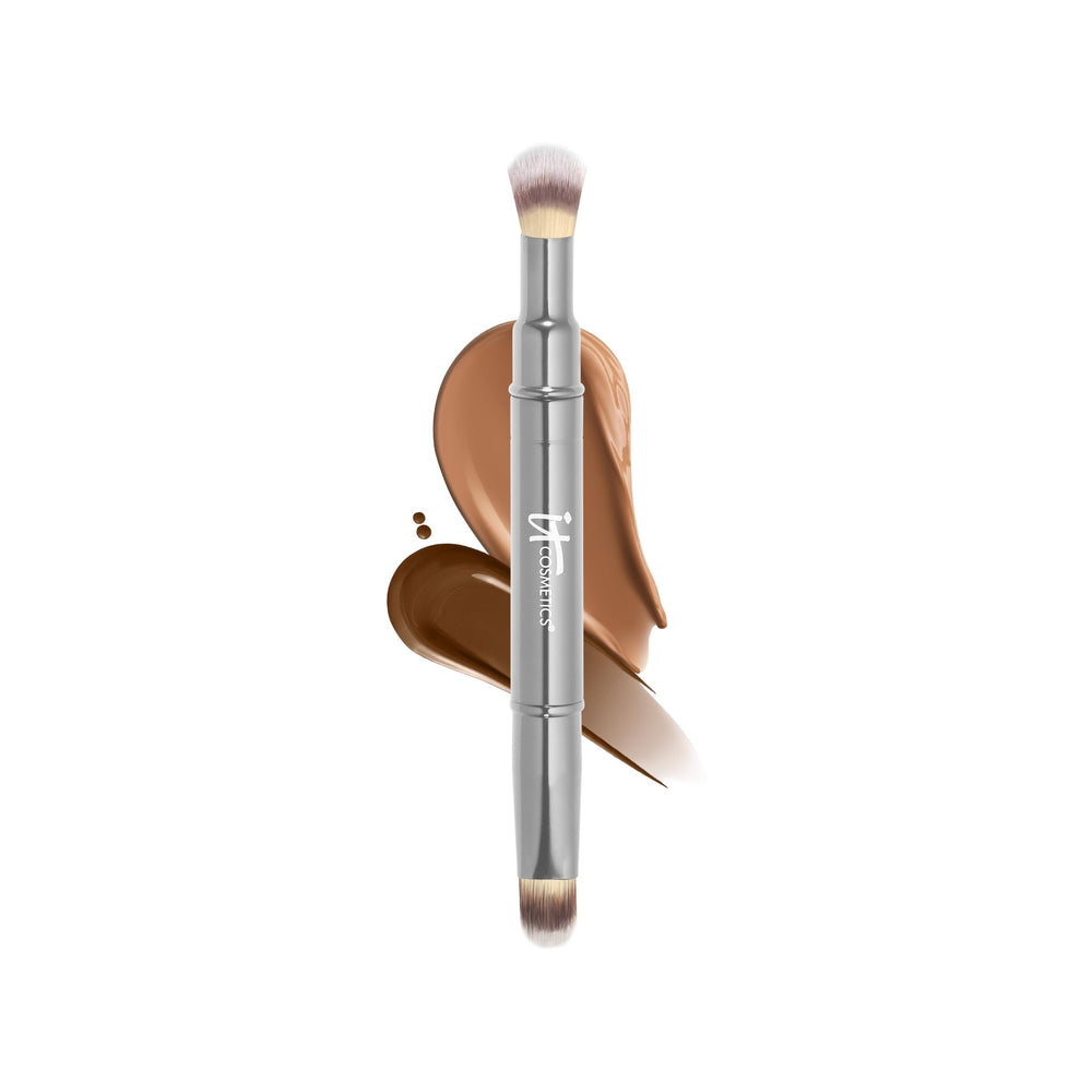 IT Cosmetics Heavenly Luxe Dual Airbrush Concealer Brush #2 flat end applies liquid concealer with precision.
