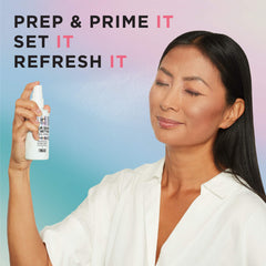 IT Cosmetics setting spray with hyaluronic acid and coconut water for daily hydration.