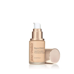 Jane Iredale Beyond Matte 18 shade swatches for seamless self-adjusting color match.