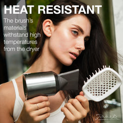 Janeke Superbrush heat-resistant design stays stable during high dryer temperatures.
