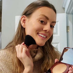 Jerome Alexander Magic Minerals on cheek shows natural sun-kissed glow and contouring benefits.