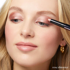 Julep Eyeshadow 101 built-in smudger demonstrates easy blending without brushes.