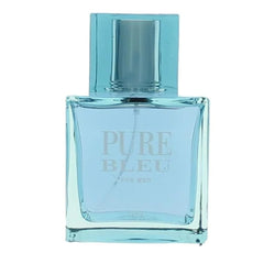 Karen Low Pure Blue cap closeup on bottle conveying fresh, masculine aroma.