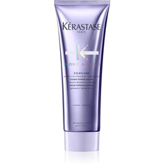 Kérastase Blond Absolu Cicaflash application on damp hair nourishes and protects