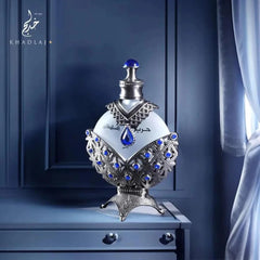 Khadlaj Hareem Al Sultan Blue packaging box presents an elegant unboxing experience