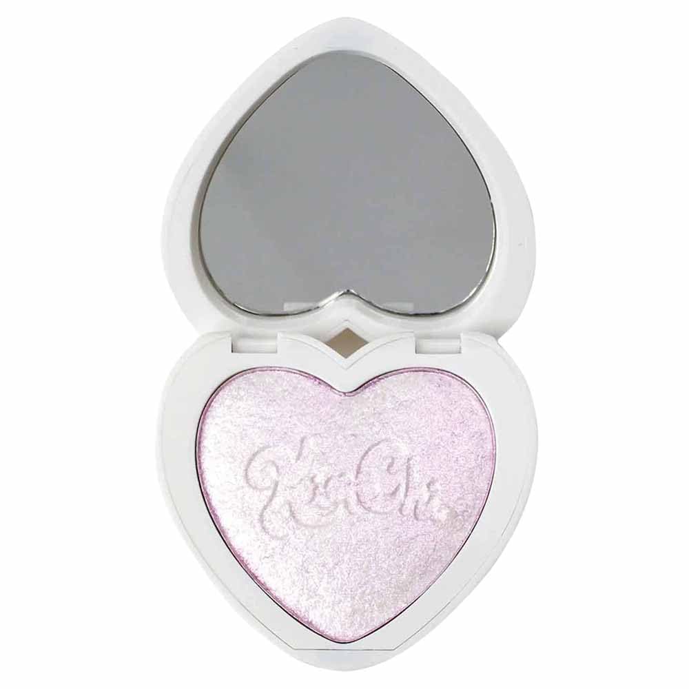 KimChi Chic Pearl Gone Wild compact close-up shows pearlescent shimmer for highlighting.