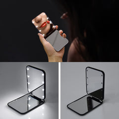 Kintion Pocket Mirror LED light on provides daylight-like illumination for accurate shading