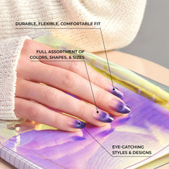 KISS Voguish Fantasy ready-to-wear gel finish delivers smudge-free shine.