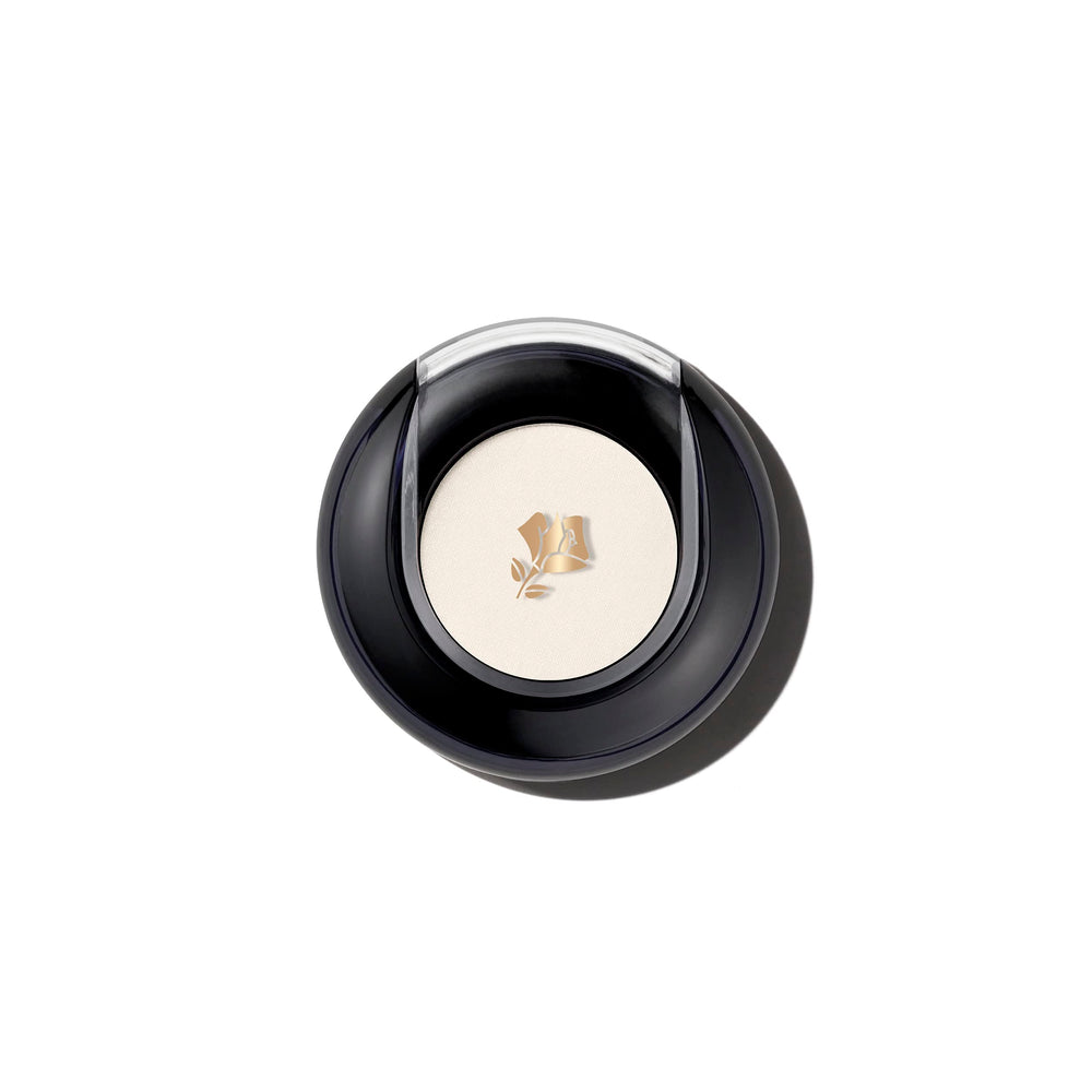 Lancôme Color Design single eyeshadow compact open reveals richly pigmented shade for day-to-night looks.