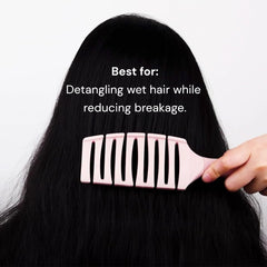 L'ANGE HAIR Siena brush in bag highlights travel-friendly airflow detangling