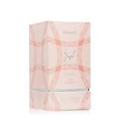 Lattafa Hayaati Florence spray application for a refined daytime aroma.