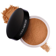 Laura Mercier translucent powder close-up shows long-lasting makeup hold