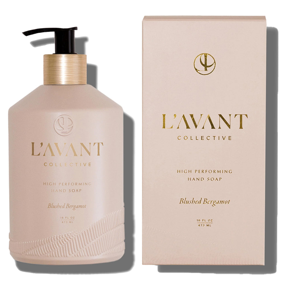 L’AVANT Collective Blushed Bergamot bottle front offers a luxurious hand wash experience.