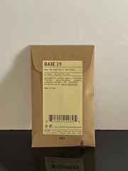 Le Labo Baie 19 bottle closeup shows crisp, rain-kissed aroma for daily wear.