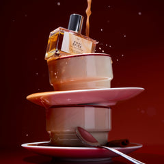 Le Monde Gourmand Chai Épicé wrist application showing pulse-points for balanced aroma