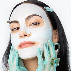 LOOPS CLEAN SLATE mask close-up highlighting cooling texture for pore refinement