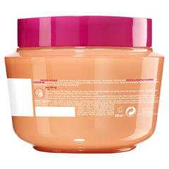 L'Oreal Paris Elvive Dream Lengths texture-application shows lush cream for nourishing, detangling boosts