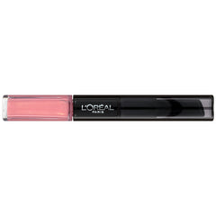 L’Oréal Paris Infallible Pro Last color payoff close-up on lips.
