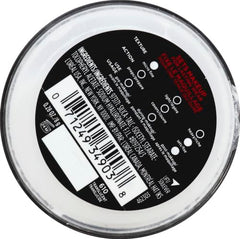 L'Oreal Paris Infallible Pro-Sweep Lock matte finish application demonstrates blur of fine lines