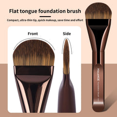 MAANGE powder brush provides light diffusion for natural finish.