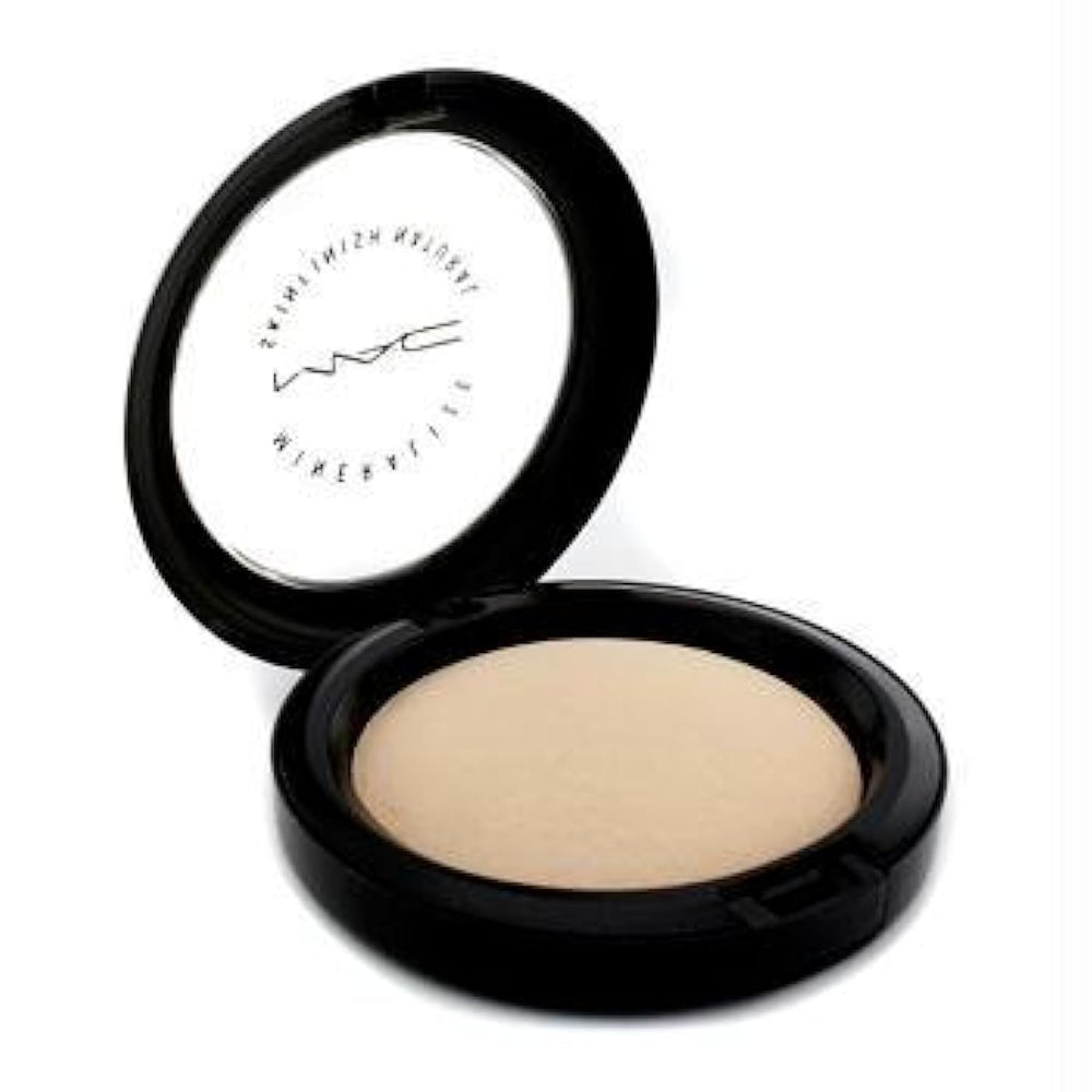 MAC Mineralize SkinFinish Natural Medium compact open demonstrates natural contour and soft radiance.