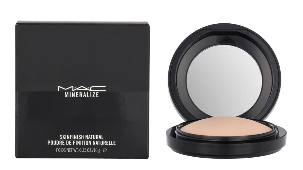 MAC Mineralize Skinfinish Natural Medium Plus dome-compact delivers a natural matte glow.