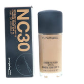 MAC Studio Fix Fluid Foundation bottle showcases SPF15 and oil-free natural matte finish.