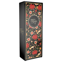 Maja by Myrurgia heart-notes close-up emphasizes rose and nutmeg for refined evenings.