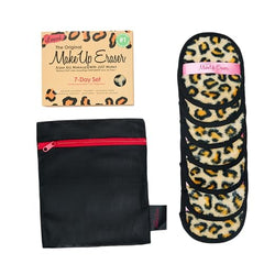 MakeUp Eraser Leopard 7-Day Set microfiber fibers close-up highlighting soft texture.